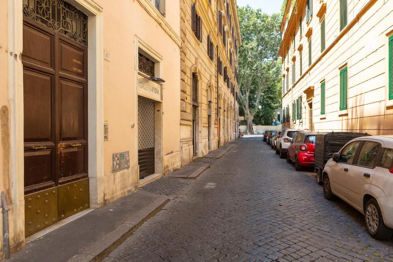 Lovely New Attic, Piazza Del Popolo! Roma Exterior foto